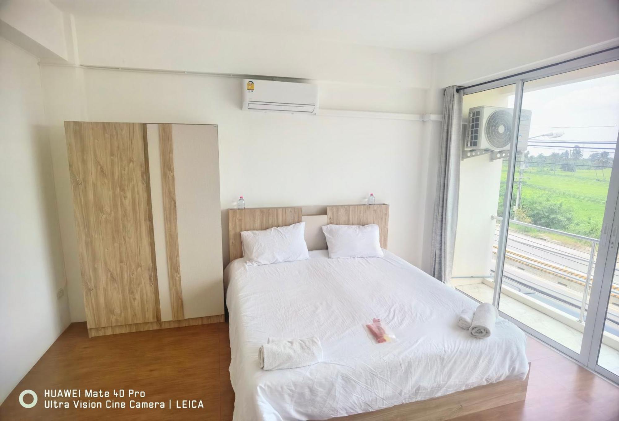 Hotel 115 Townhouse Ban Khlong Krang Exterior foto